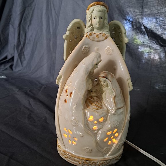 Light-up Ceramic Guardian Angel & Nativity - Picture 4 of 4